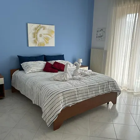 Raffaella Apartment *